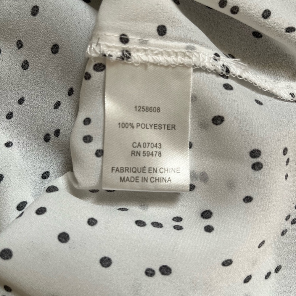 Joie Women’s White Black Ditsy Polka Dot Pullover Blouse Short Sleeve Size S/P - Picture 6 of 6